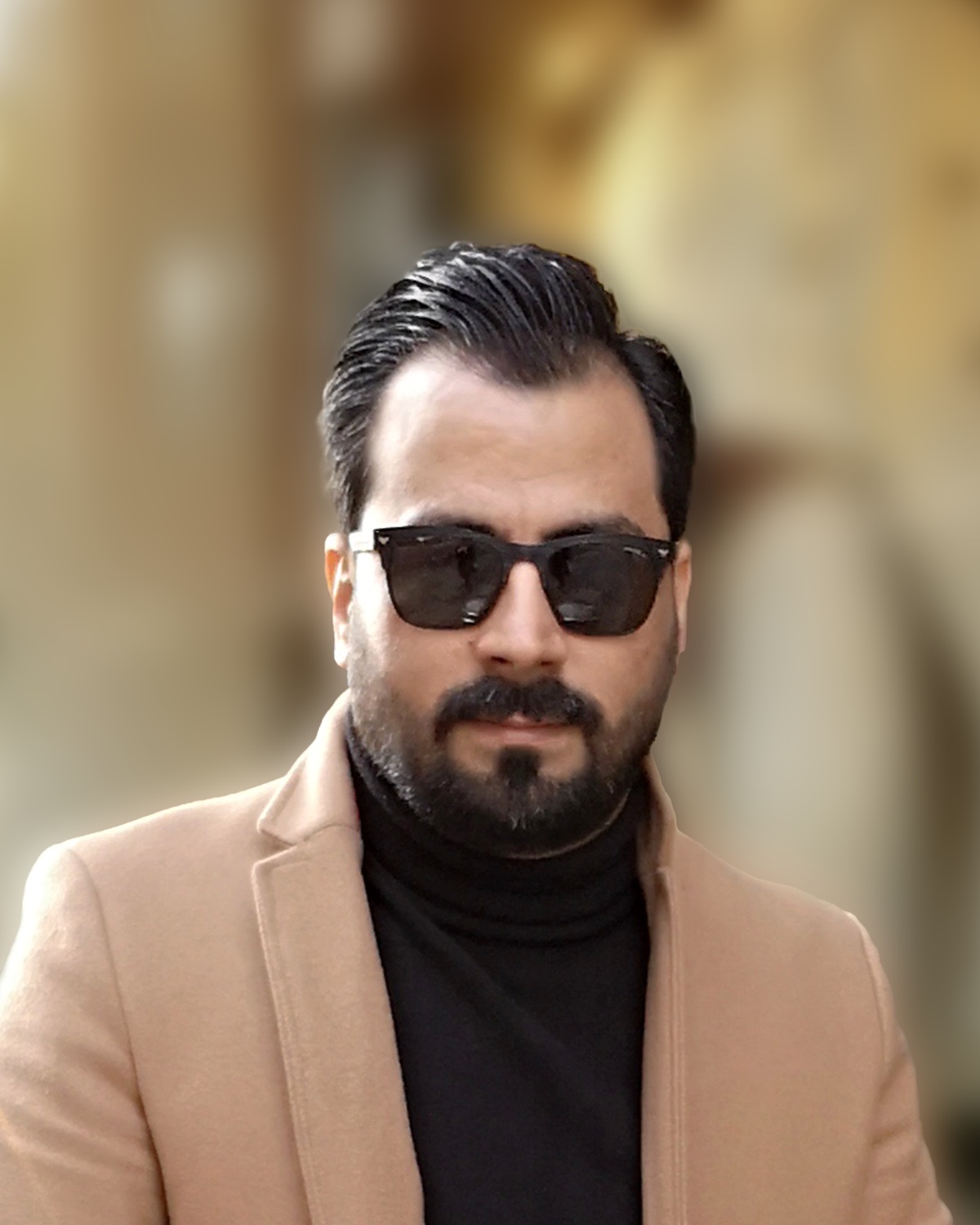 Portrait of Hessam Ghoreishi